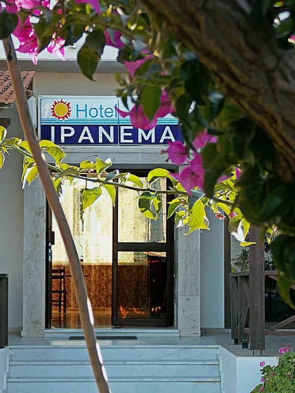 Ipanema Hotel Tigaki Buitenkant foto